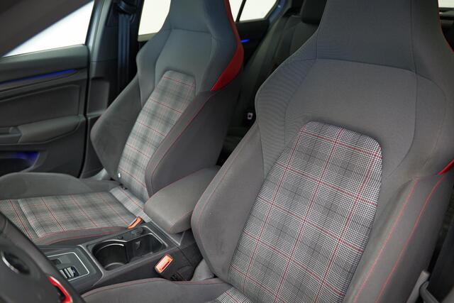 Volkswagen GOLF 2.0 TSI GTI |Carplay|IQ.Light|Dodehoek|