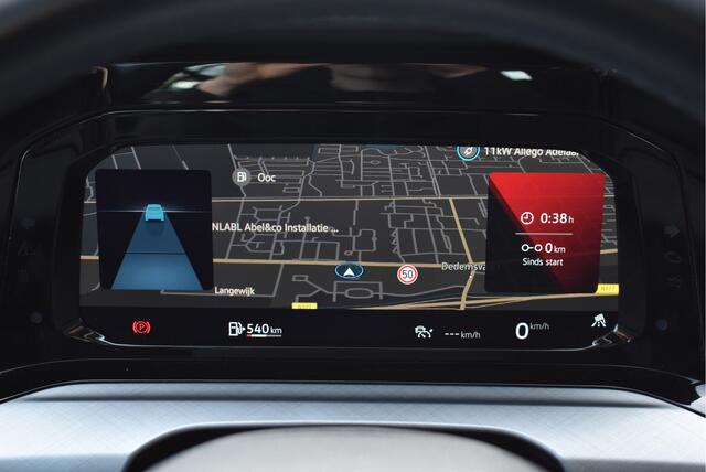 Volkswagen GOLF 1.5 TSI Life Adaptive cruise, Stoel/stuurverwarming, IQ-light, Navi, Carplay