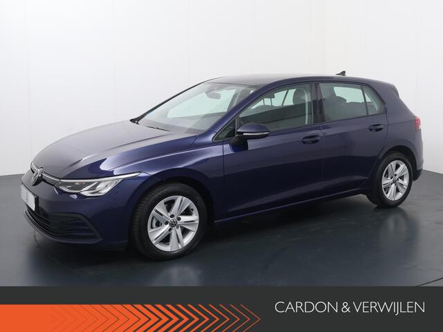 Volkswagen GOLF 1.0 eTSI Life | 110 PK | Automaat | Adaptive cruise control | Achteruitrijcamera | Apple Carplay/Android Auto |