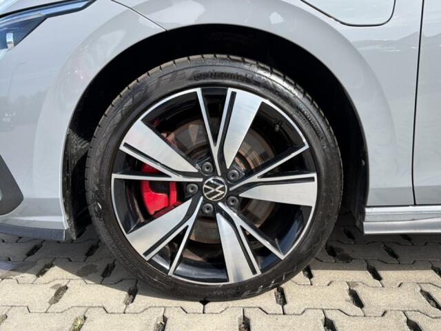 Volkswagen GOLF 1.4 TSI GTE CAMERA/ACC/HEAD-UPDIS/STOEL+STUURVERW/NAVI/CARPLAY