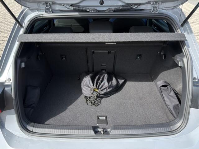 Volkswagen GOLF 1.4 TSI GTE CAMERA/ACC/HEAD-UPDIS/STOEL+STUURVERW/NAVI/CARPLAY