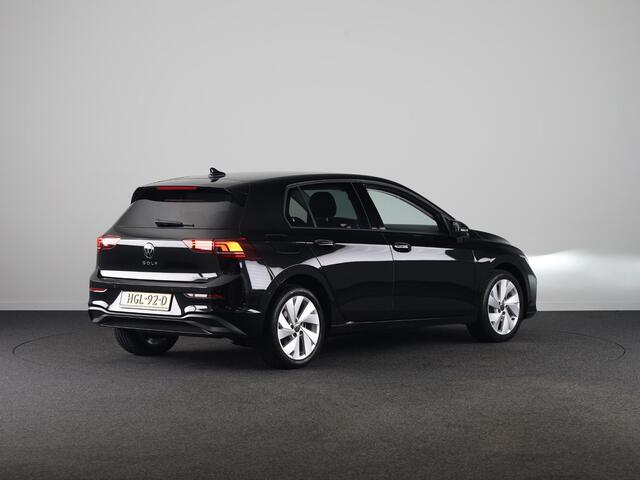 Volkswagen GOLF 1.5 eHybrid Life Edition | Achteruitrijcamera | Navigatie | Carplay & Android Auto |