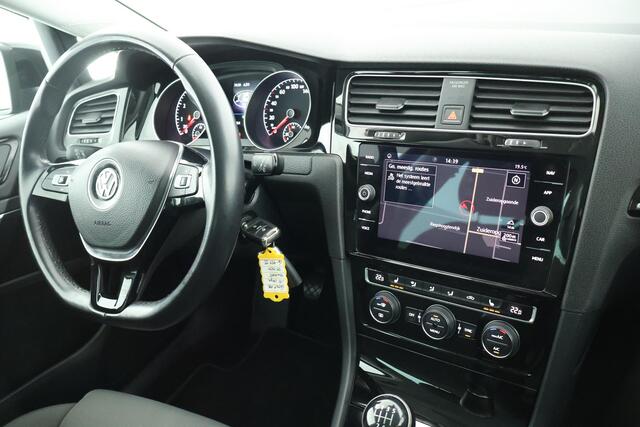 Volkswagen GOLF 1.5 TSI 150pk H6 R-Line Highline Led Stoelverwarming Navigatie Parkeersensoren