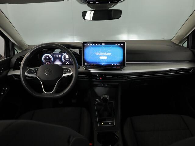 Volkswagen GOLF Life Edition 1.5 TSI 116 pk | Verlengde garantie | Navigatie via App | Parkeersensoren | Adaptieve cruise control | LED koplampen |