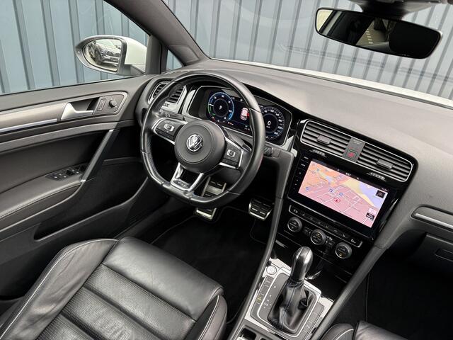 Volkswagen GOLF 1.4 TSI PHEV GTE Limited Edition 051/200 | Groot navi | Stoelgeheugen | Camera | Leder | Prijs Rijklaar!!