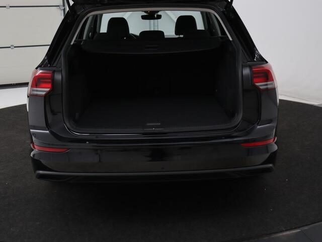 Volkswagen GOLF 1.0 TSI Life | Adaptive cruise | Carplay | Navigatie | Parkeerhulp | Sfeerverlichting | Climate control | Digital Cockpit | Bluetooth