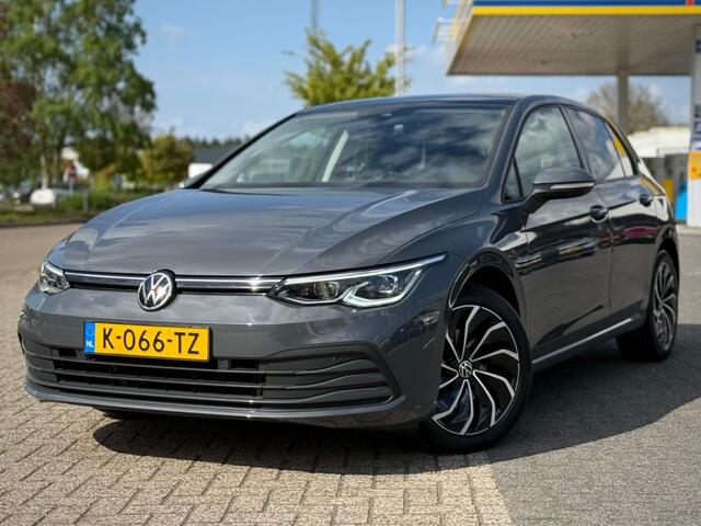 Volkswagen GOLF 1.5 96KW PANO NAVI IQ-LIGHT STUUR/STOEL VERW.