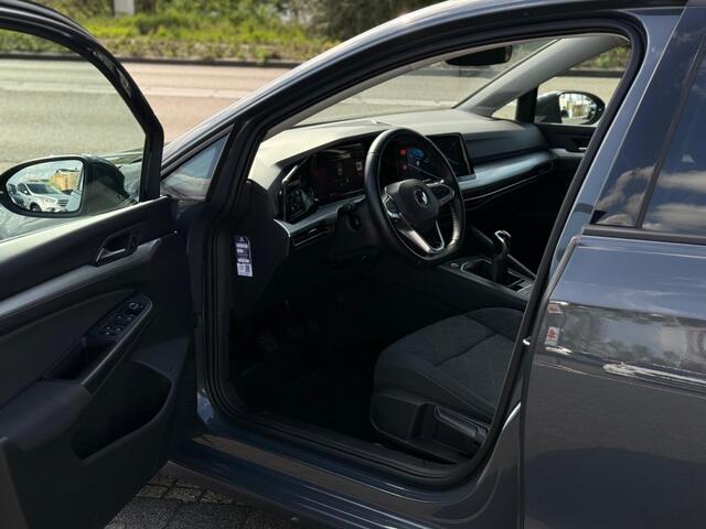 Volkswagen GOLF 1.5 96KW PANO NAVI IQ-LIGHT STUUR/STOEL VERW.