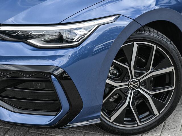 Volkswagen GOLF 1.5 eTSI R-Line Edition | R-Line Seats | Camera | Trekhaak | Adaptive cruise |