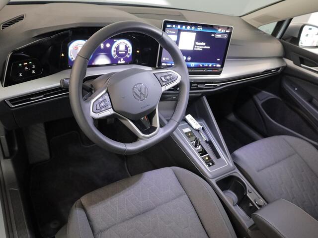 Volkswagen GOLF variant Life Edition 1.5 eTSI 85 kW 116PK DSG | Verlengde garantie | 18"LM velgen | Navigatie |