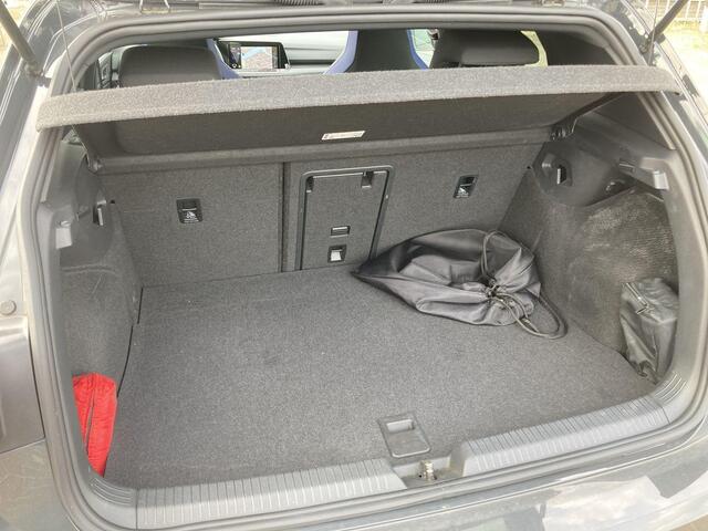 Volkswagen GOLF 1.4 eHybrid 180kW/245PK DSG GTE · Panoramadak · Apple/Android Car Play · Navigatie · Stoelverwarming ·