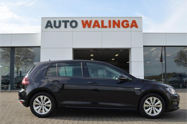 Volkswagen GOLF 1.0 TSI Connected Series Camera | Carplay | Navigatie | Nl Auto! 1é eigenaar. Sport Stoelen | Sportonderstel |