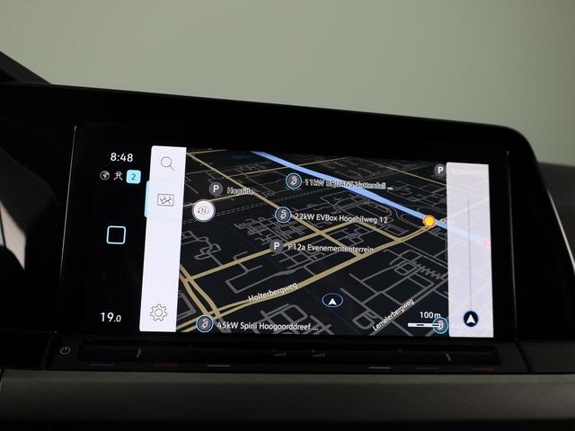 Volkswagen GOLF 1.5 TSI Life Business 130 pk | Navigatie | Parkeersensoren (Park assist) | Adaptieve cruise control | Elektr. bestuurdersstoel | Autom. airco |