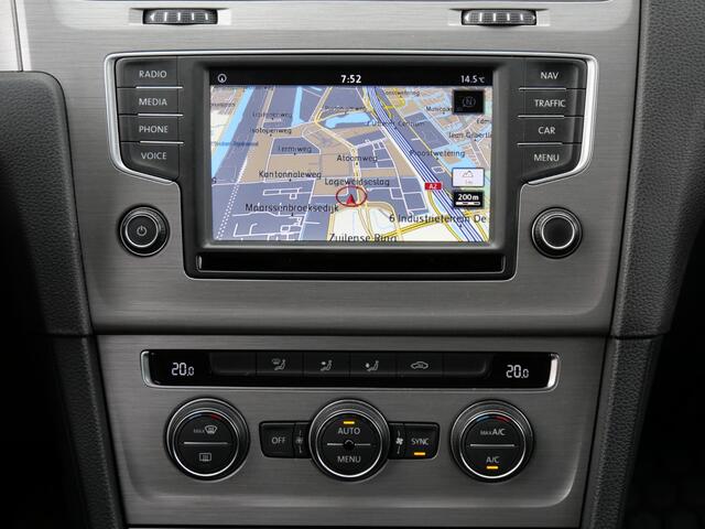 Volkswagen GOLF 5D 1.0TSi COMFORTLINE/ CARPLAY/ PDC V+A