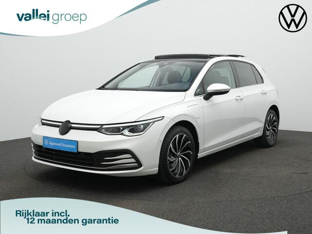 Volkswagen GOLF 1.4 eHybrid 204 pk Style | Panoramadak | Geheugen-/massagestoel | Adaptive Cruise | Navigatie | Side Assist