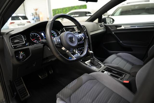 Volkswagen GOLF 1.4 TSI 2x R-Line DSG * LED - Trekhaak - App Connect - Stoelverwarming *