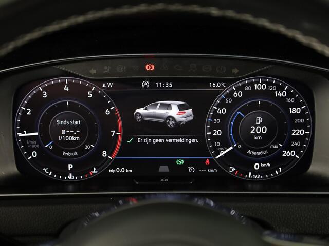 Volkswagen GOLF 1.5 TSI Highline Business R 150 PK | Automaat (DSG) | Navigatie | Camera | Digitaal dashboard