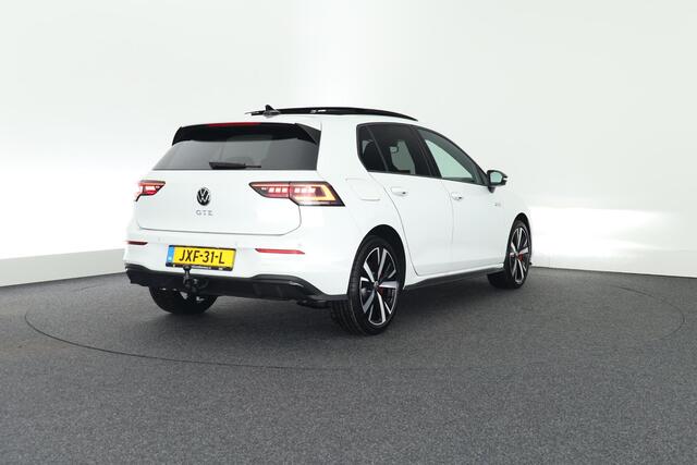 Volkswagen GOLF 1.5 272pk eHybrid GTE Black Style Trekhaak 360Camera Head-Up Panoramadak Keyless Stoelverwarming Navigatie