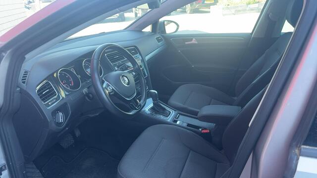 Volkswagen GOLF 1.0 TSI Comfortline AUTOMAAT / CARPLAY / NAVI / CLIMA / PDC / BLUETOOTH / ACC / DAB+ / NL-AUTO