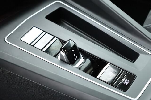 Volkswagen GOLF 1.5 eTSI Style DSG | HUD | Memory+Massage | Dodehoek | Camera+PDC | Stoelverw. | Dig. Cockpit | Nav+App. Connect | IQ Light V