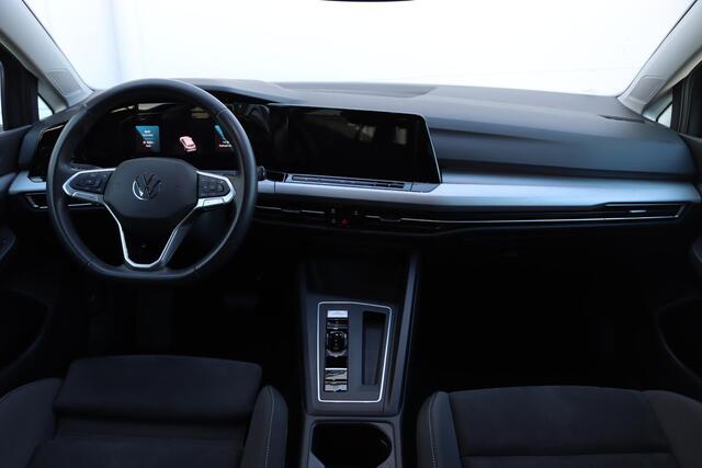 Volkswagen GOLF Variant 1.0 eTSI Life Business 110pk | Adaptive | Stoel- en Stuurverwarming
