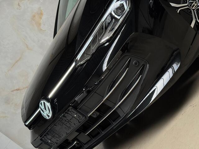 Volkswagen GOLF 1.5 eTSI 50 Edition / Pano / Massage / Head-up /