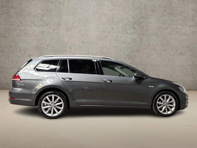 Volkswagen GOLF Variant 1.5 TSI Highline Automaat (APPLE CARPLAY, VIRTUAL DASHBOARD, GROOT NAVI, KEYLESS, CAMERA, ALCANTARA, SPORTSTOELEN, STOELVERWARMING, GETINT GLAS, ADAPTIVE CRUISE, NIEUWSTAAT)