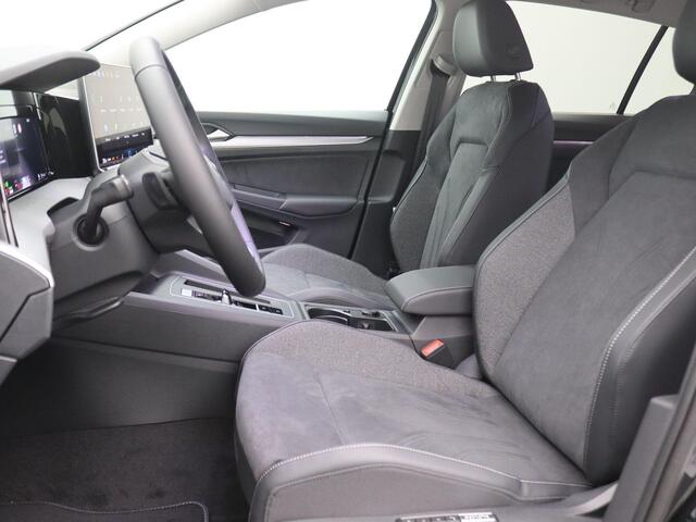 Volkswagen GOLF 1.5 eHybrid Life Edition 204PK DSG Trekhaak, Memorystoel, Ergo Active Stoelen, 17" LM Velgen, Keyless, Side Assist, Stoel-Stuurverwarming, Navi via Apple Carplay/Android Auto