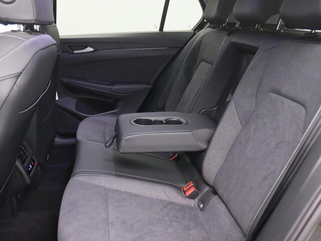 Volkswagen GOLF 1.5 eHybrid Life Edition 204PK DSG Trekhaak, Memorystoel, Ergo Active Stoelen, 17" LM Velgen, Keyless, Side Assist, Stoel-Stuurverwarming, Navi via Apple Carplay/Android Auto