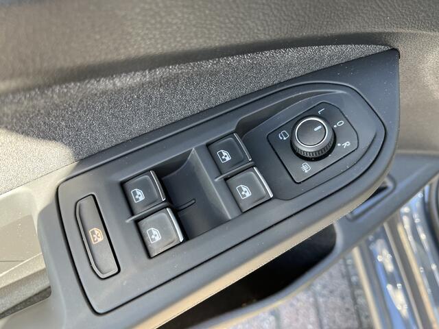 Volkswagen GOLF 1.5 eHybrid Life Edition / GARANTIE TM 06-2029/ AUTOMAAT/ PANO/ CAMERA/ PARK. SENSOREN/ STOEL-STUURVERWARM./ KEYLESS ADVANCED/ ADAPT. CRUISE/ APP CONNECT/ RIJ MODI/ PARK. ASSIST/ CLIMA/ DAB/ 18" LMV
