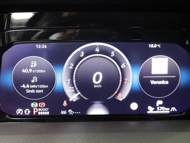 Volkswagen GOLF 1.5 eHybrid Style Edition 204 pk Automaat (DSG) | Verlengde garantie | Navigatie via App | Parkeersensoren (Park assist) | Achteruitrijcamera | Stoelverwarming |
