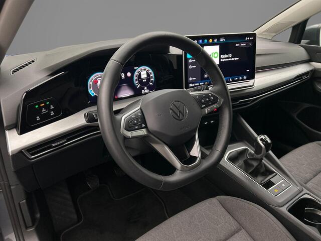 Volkswagen GOLF Life Edition 1.5 TSI 115pk Adaptive cruise control, Achteruitrijcamera, LED koplampen, App connect, Stoelverwarming, Parkeersensoren