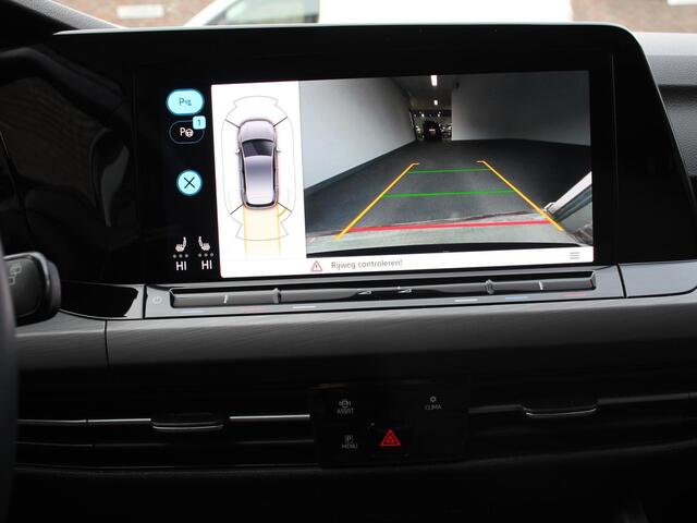 Volkswagen GOLF 1.5 eTSI 150pk DSG Style Navigatie Apple Carplay/Android Auto Parkeersensoren Camera Park Assist Adaptive Cruise Control Blind Spot Assist Stoel- en stuurverwarming Ledverlichting Virtual Cockpit Lane Assist Climatronic