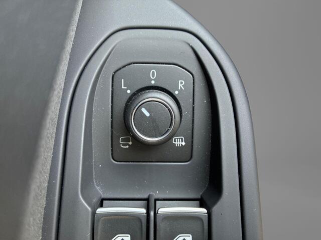 Volkswagen GOLF 1.5 eHybrid 272pk DSG GTE · Panoramadak · Camera · Matrix LED · Stuur- & Stoelverwarming · Sfeerverlichting · Apple/Android Car Play · Garantie t/m 15-09-2030 of 100.000km