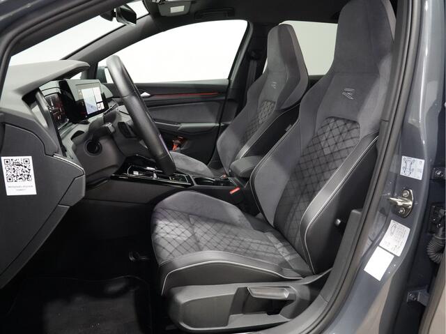 Volkswagen GOLF Variant 1.5 eTSI 130pk DSG R-Line | Navigatie | Kuipstoelen | 18" | App-Connect | ACC 38