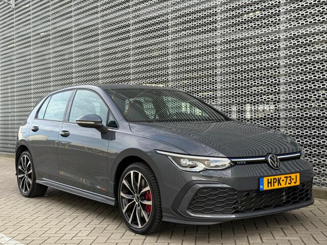 Volkswagen GOLF 1.4 eHybrid GTE / Afneembare Trekhaak / Achteruitrijcamera / Stuur + Stoelverwarming / LED-Plus / Draadloze App-Connect