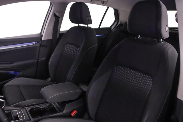 Volkswagen GOLF Life 1.5 TSI 150pk Adaptive cruise control, LED koplampen, Parkeersensoren, Stoelverwarming, Airco, App connect, DAB, Radio, Stuurwiel verwarmd