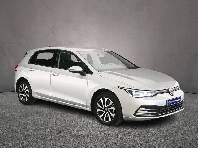 Volkswagen GOLF Life 1.5 TSI 150pk Adaptive cruise control, LED koplampen, Parkeersensoren, Stoelverwarming, Airco, App connect, DAB, Radio, Stuurwiel verwarmd