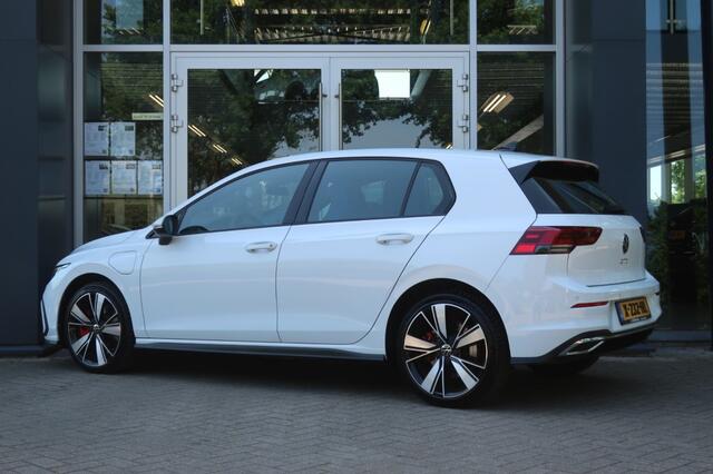 Volkswagen GOLF 1.4 EHYBRID GTE, All Season Banden, Apple Carplay/ Android Auto, Clima, etc.
