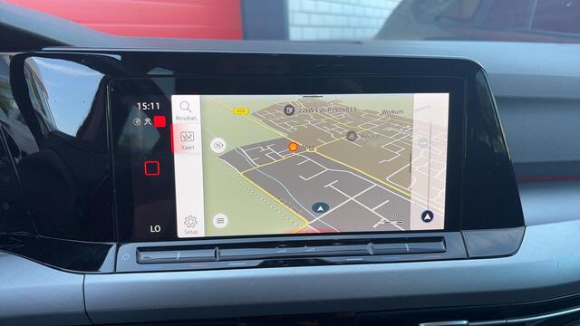 Volkswagen GOLF 1.0 eTSI Life AUTOMAAT / TREKHAAK / SFEER / CARPLAY / NAVI / CLIMA / PDC / ACC / DAB+ / NL-AUTO