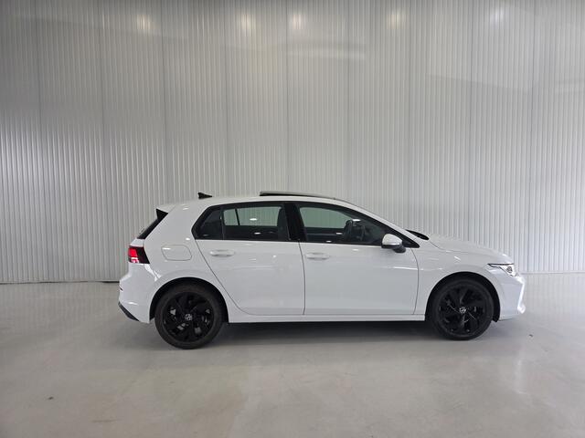 Volkswagen GOLF 1.5 eTSI |Fabrieksgarantie|Carplay|Panorama|