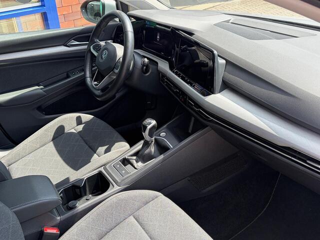 Volkswagen GOLF Variant 1.0 TSI Life
