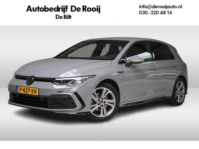 Volkswagen GOLF 1.5 eTSI R-Line (2x) DSG | Navigatie | LM '17 | PDC + Camera | Aut. Airco