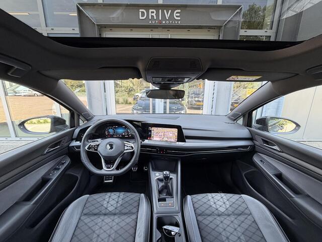 Volkswagen GOLF 1.5 TSI 150PK Highline Business R-Line |Pano|H/K|ACC|HUD|19"|Trekhaak