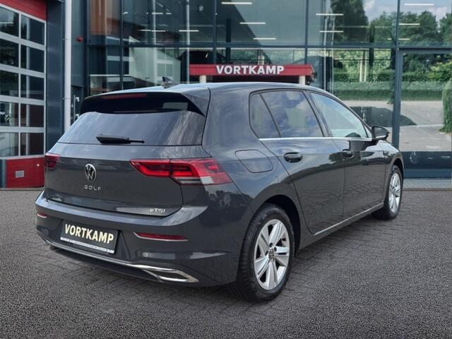 Volkswagen GOLF 1.5 eTSI DSG STYLE TREKHAAK/ACC/LED/MEM/STOEL+STUURVERW/CARPLAY