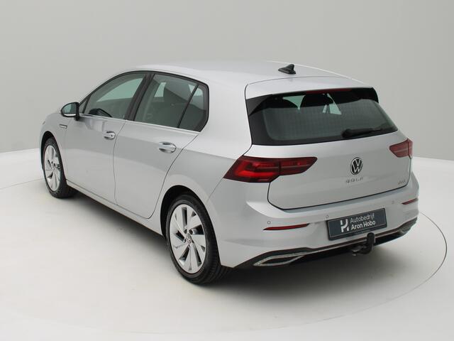 Volkswagen GOLF 1.5 eTSI Style ACC, Led, Massage, Trekhaak