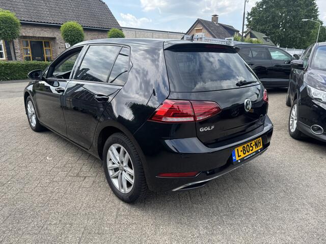 Volkswagen GOLF 2.0 TDI Highline Business R DSG