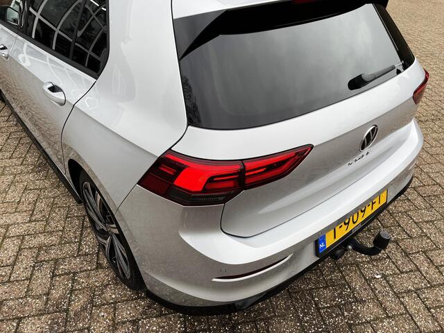 Volkswagen GOLF 1.5 TSI R-Line