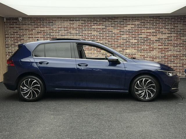Volkswagen GOLF 1.4 eHybrid Style Panoramadak Virtual Massage Camera