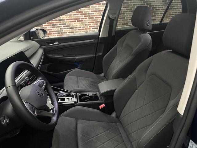 Volkswagen GOLF 1.4 eHybrid Style Panoramadak Virtual Massage Camera
